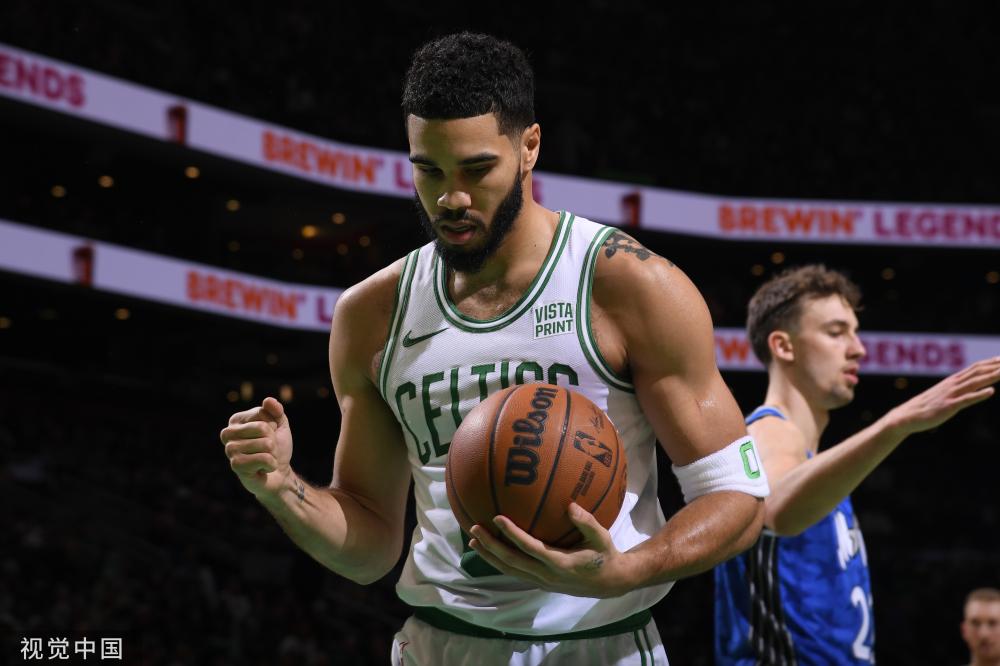 这位后卫并 这位后卫并