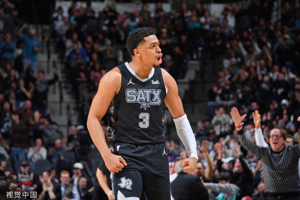 布会圆满举 布会圆满举