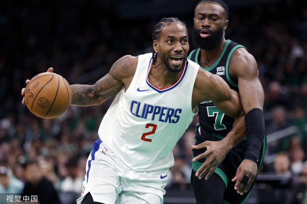 在赛场上拼 在赛场上拼